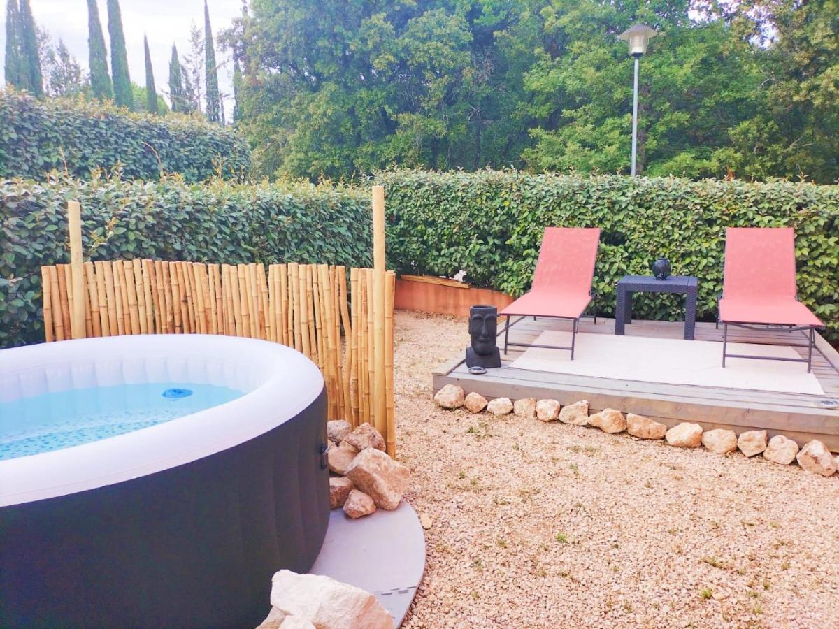 Quietude En Luberon Lägenhet Roussillon en Isere Exteriör bild